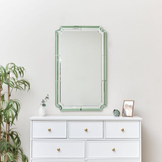 Melody Maison - Rectangle Green Glass Art Deco Wall Mirror 60cm x 100cm - Green, clear